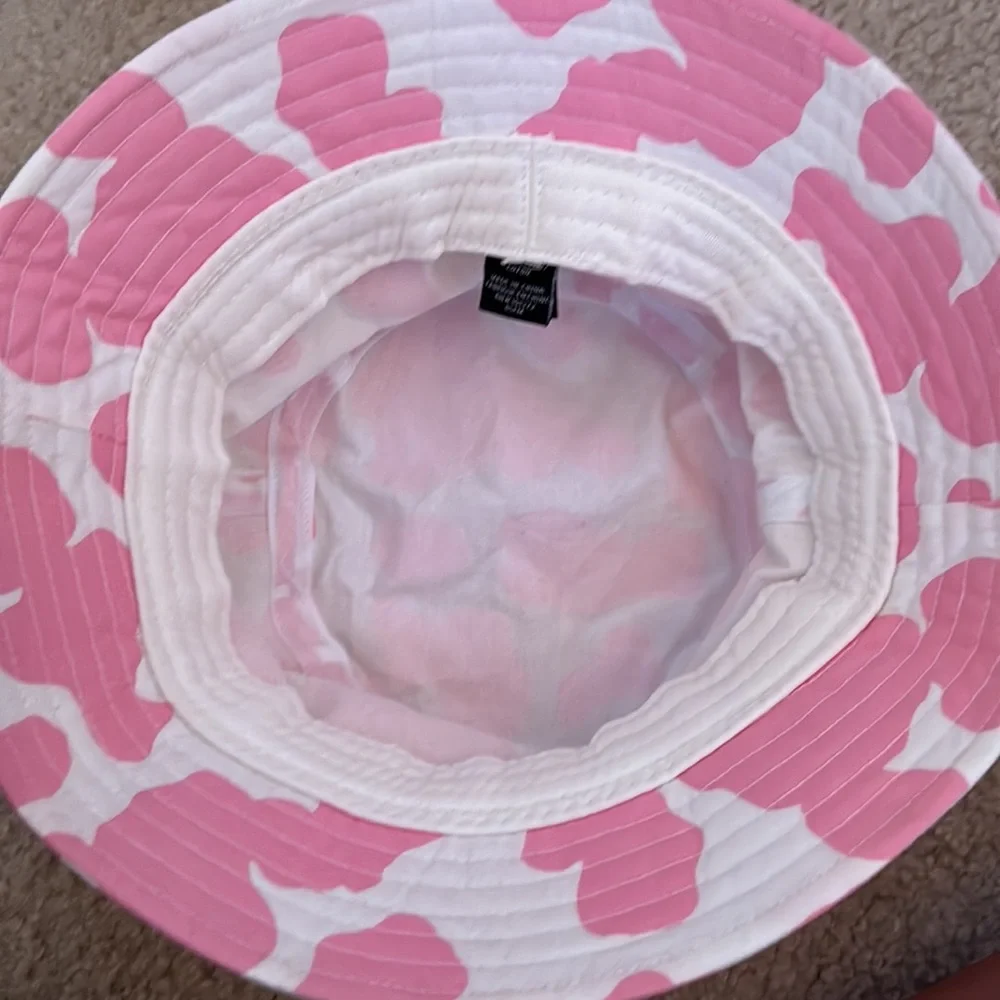 bucket hat - Picture 2 of 3